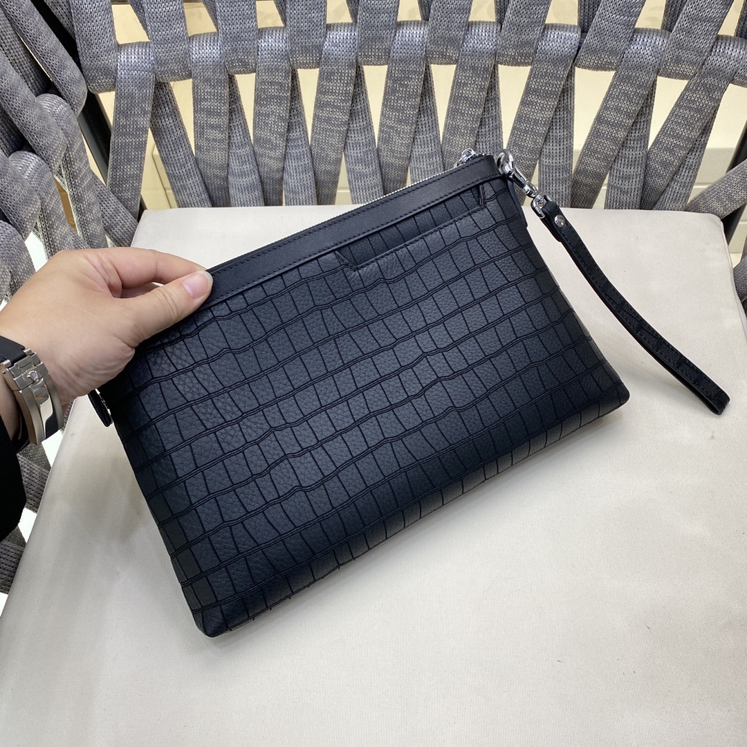 プラダ「Prada」2025春夏 リミテッドコレクション レザーポシェット ハンドバッグ