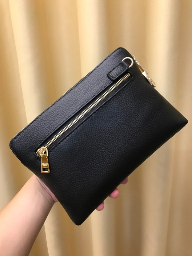 プラダ「Prada」