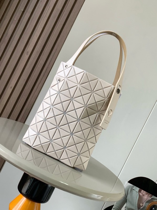 イッセイ・ミヤケ「Issey Miyake」   DUO ツインスター トートバッグ