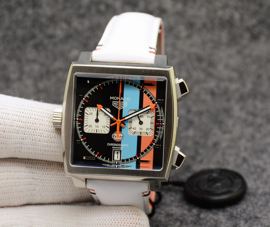 タグ・ホイヤー「TAG Heuer」カレラ クォーツ メンズウォッチ 40mm