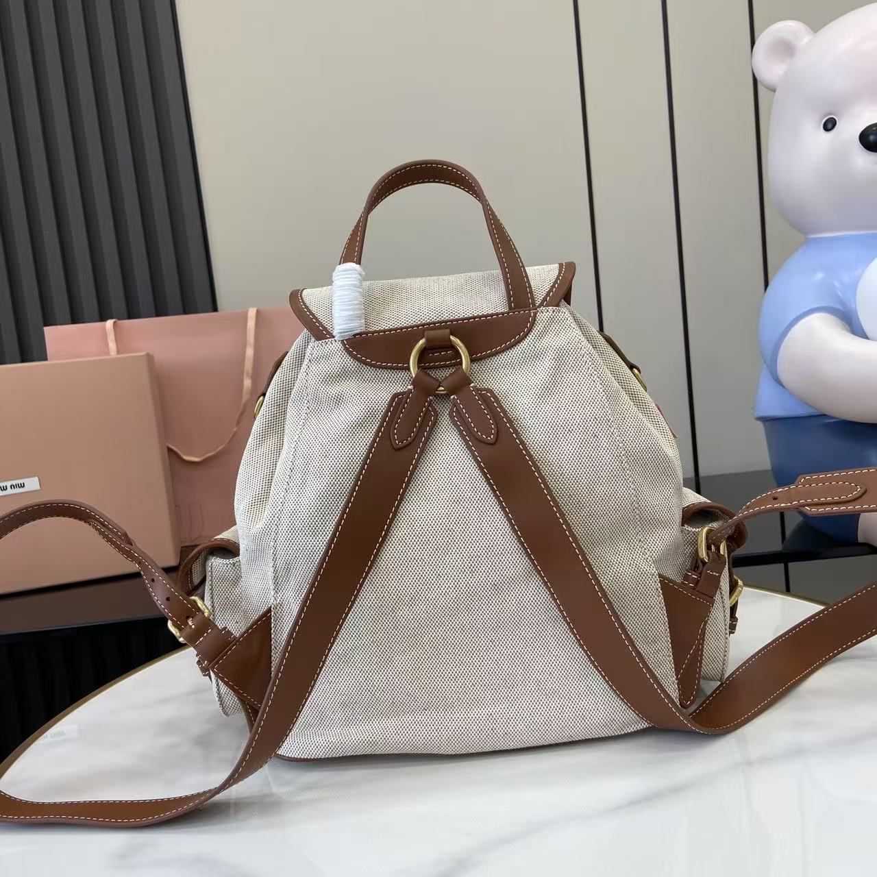 ミュウミュウ「Miu Miu」バックパック レザー＆キャンバス デュアルストラップ ショルダーバッグ