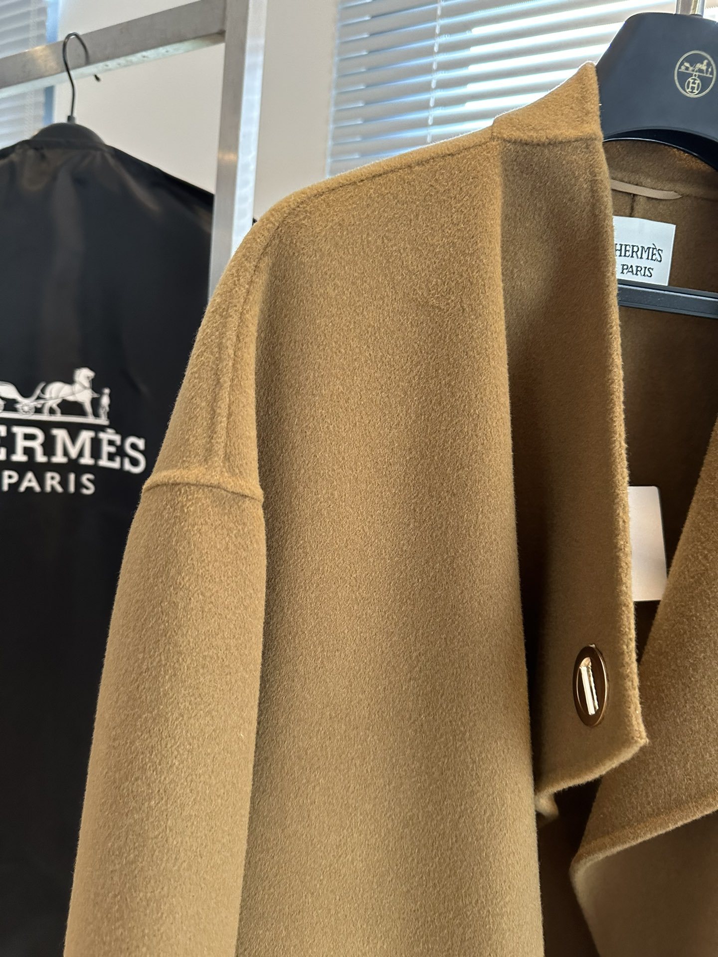 エルメス「Hermès」2025ニューコレクション コート