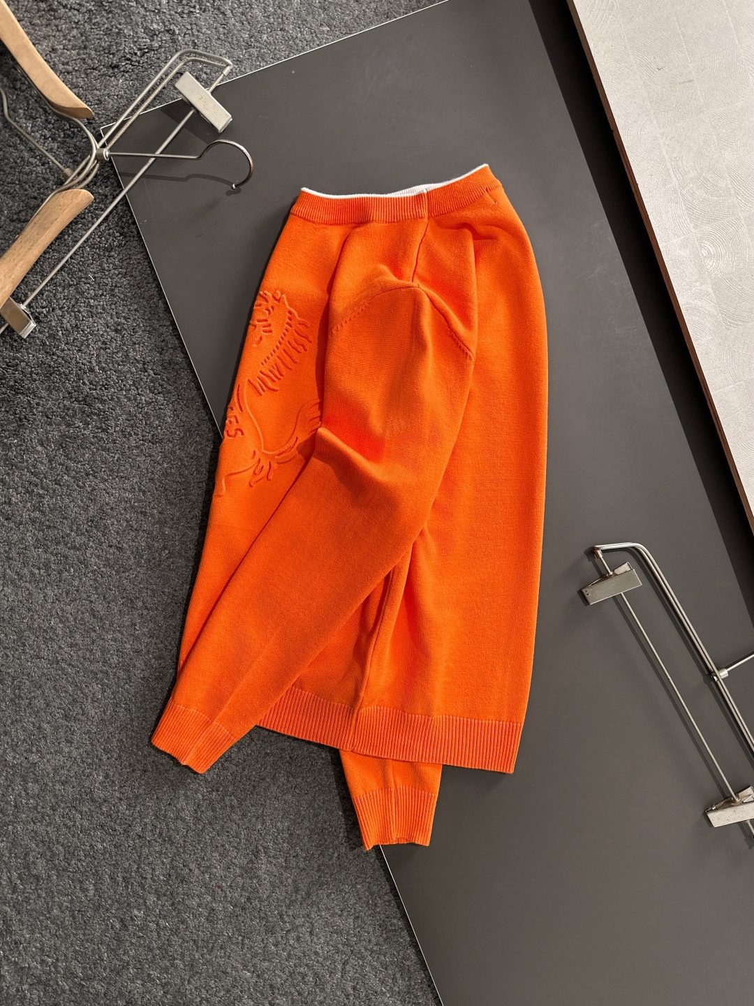 エルメス「Hermès」秋冬全身ジャージー柄新作シンプル丸首ニットウールセーター