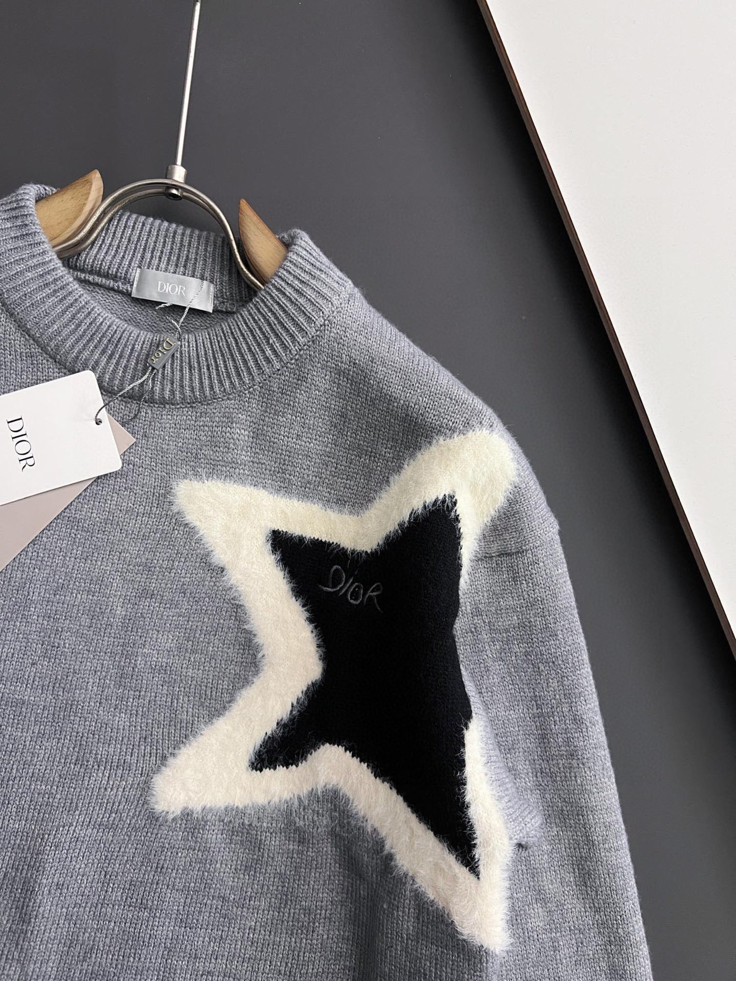 ディオール「Dior」秋冬新作ニットクルーネックセーター