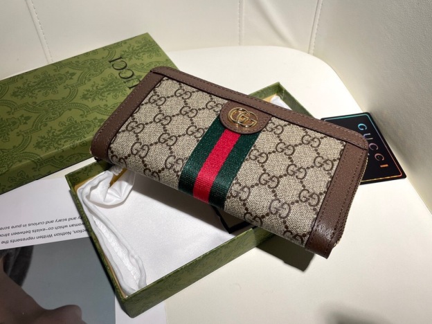 グッチ「Gucci」Marmontシリーズ ジッパーウォレット