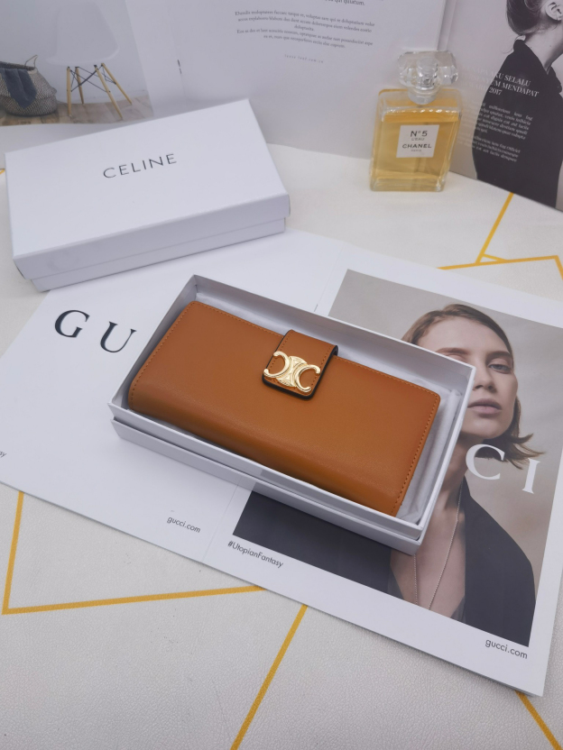 セリーヌ「Celine」VICTOIRE ラージサイズウォレット
