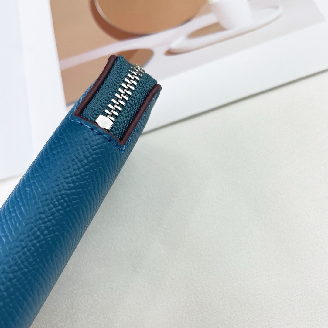 エルメス「Hermès」Silk'in ショートウォレット