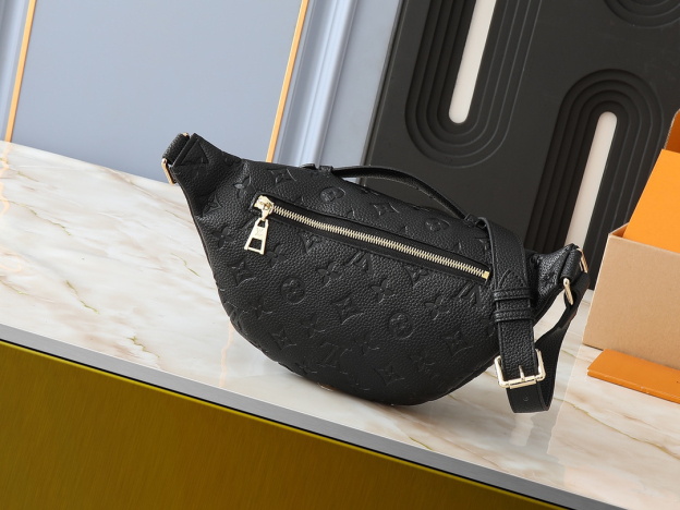 ルイ・ヴィトン「Louis Vuitton」Bumbag チェストバッグ＆ウエストバッグ