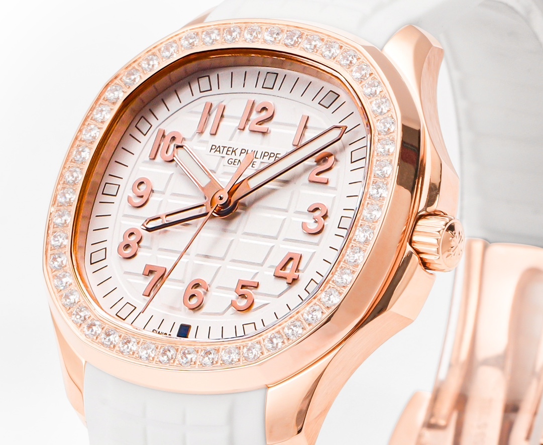 パテック フィリップ「Patek Philippe」アクアノート ルーチェ 5268-001