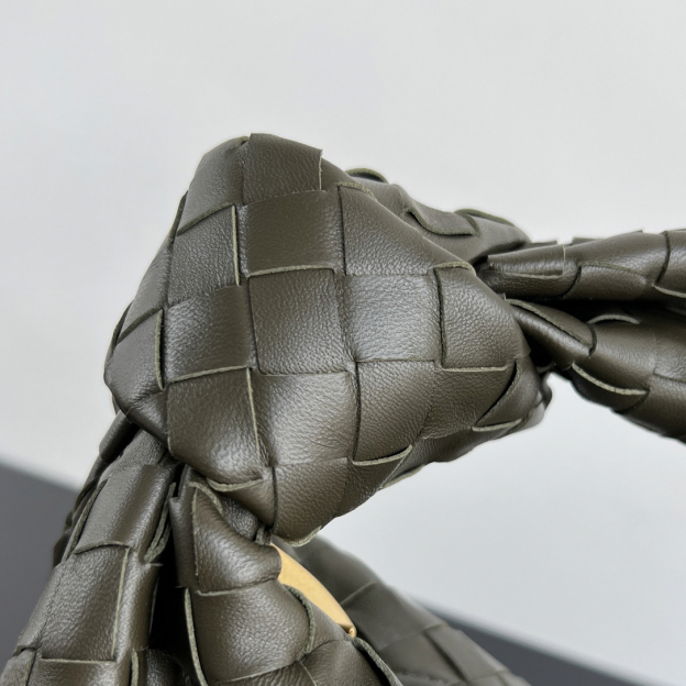 ボッテガ・ヴェネタ「Bottega Veneta」Jodie ラージトート