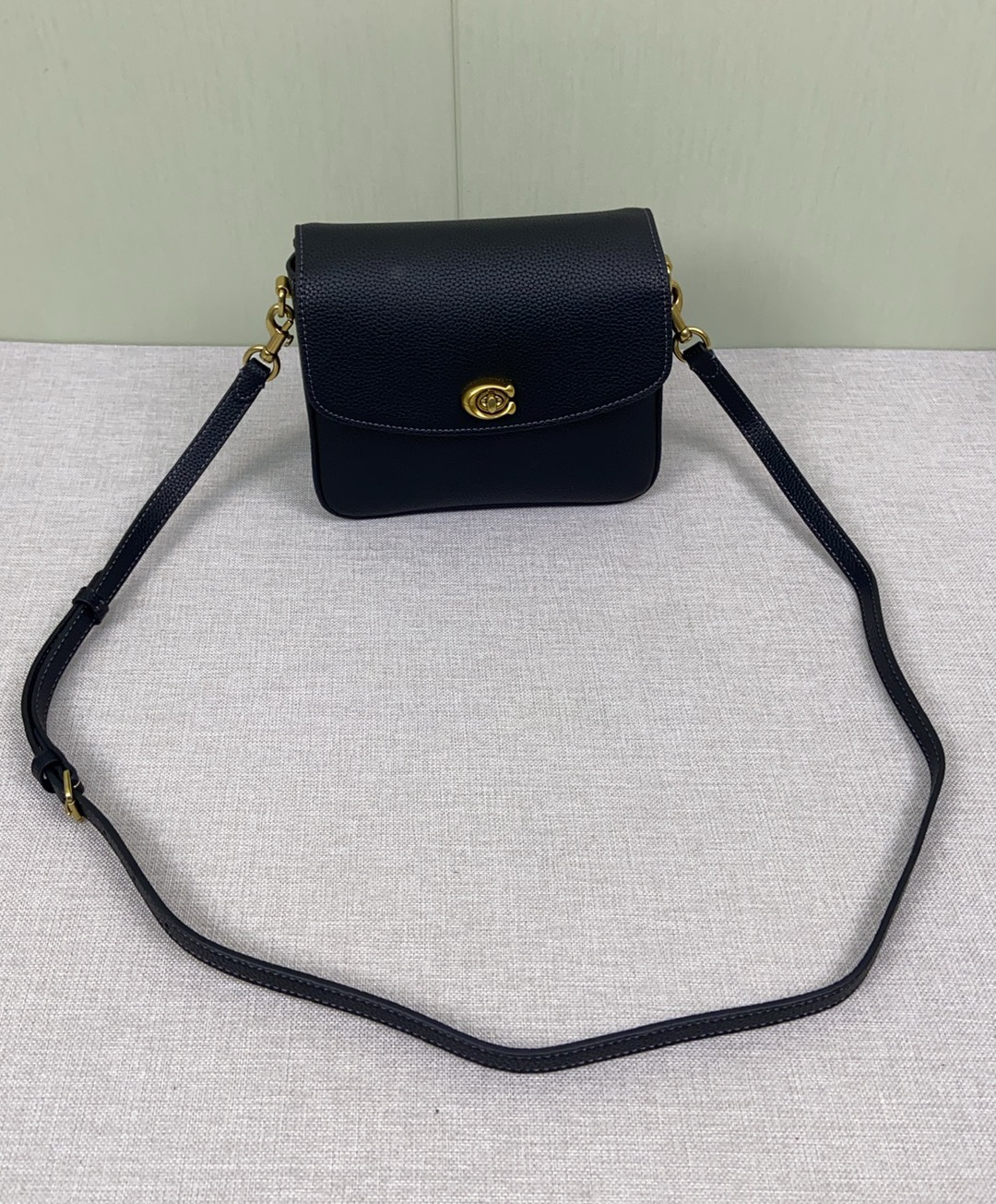 コーチ「Coach」19 レザーショルダーバッグ