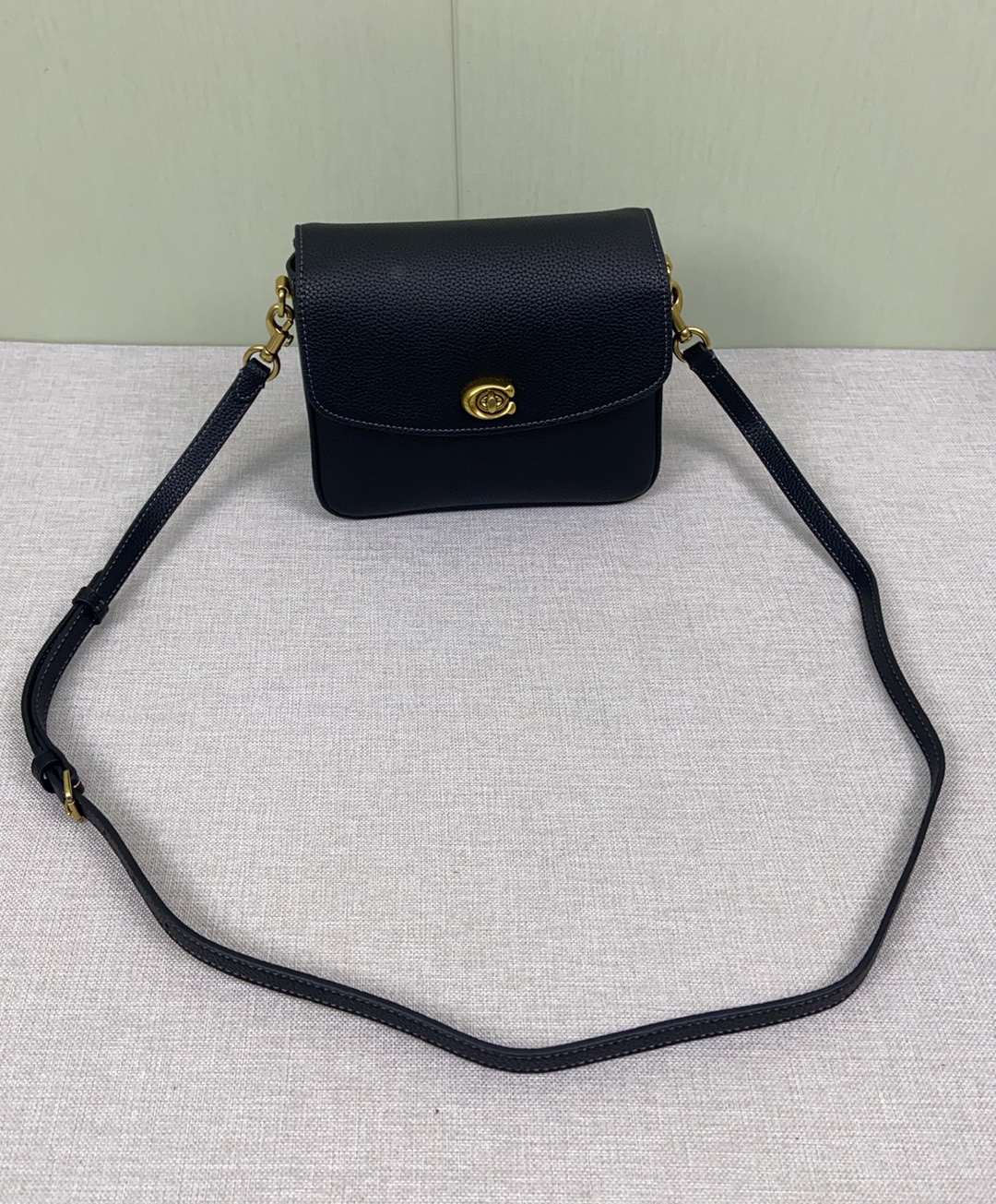 コーチ「Coach」19 レザーショルダーバッグ