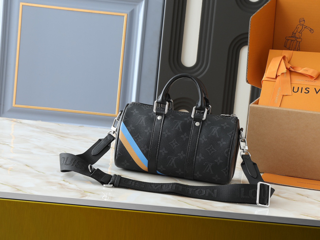 ルイ・ヴィトン キーポル･バンドリエール 25