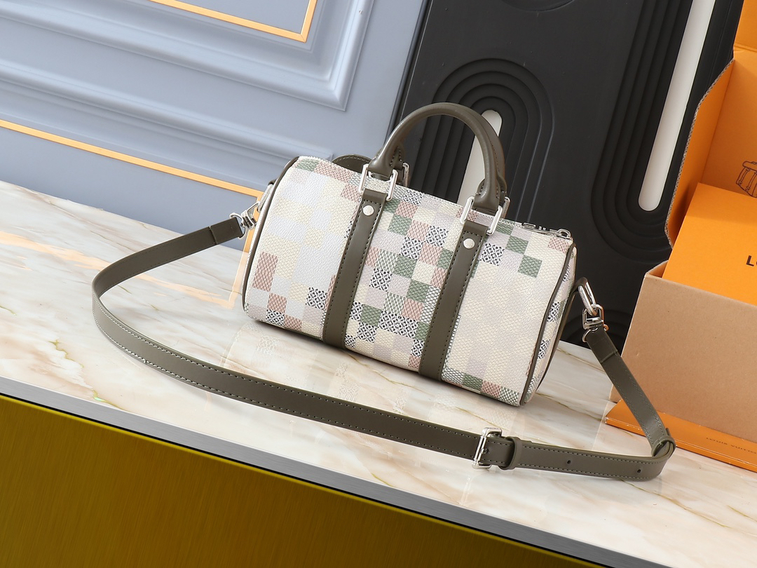 ルイ・ヴィトン キーポル･バンドリエール 25