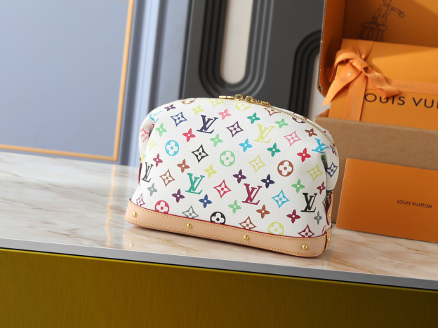 ルイ・ヴィトン LV x TM ポシェット･コスメティック GM