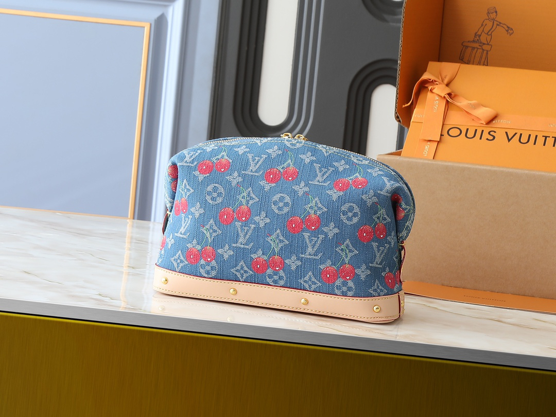 ルイ・ヴィトン LV x TM ポシェット･コスメティック GM