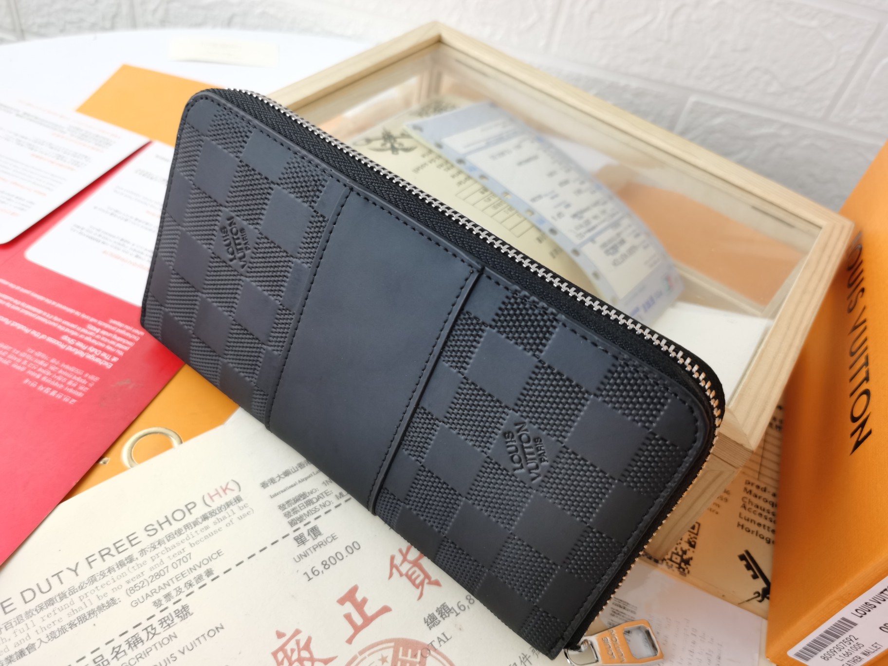 ルイ・ヴィトン ジッピー・ウォレット