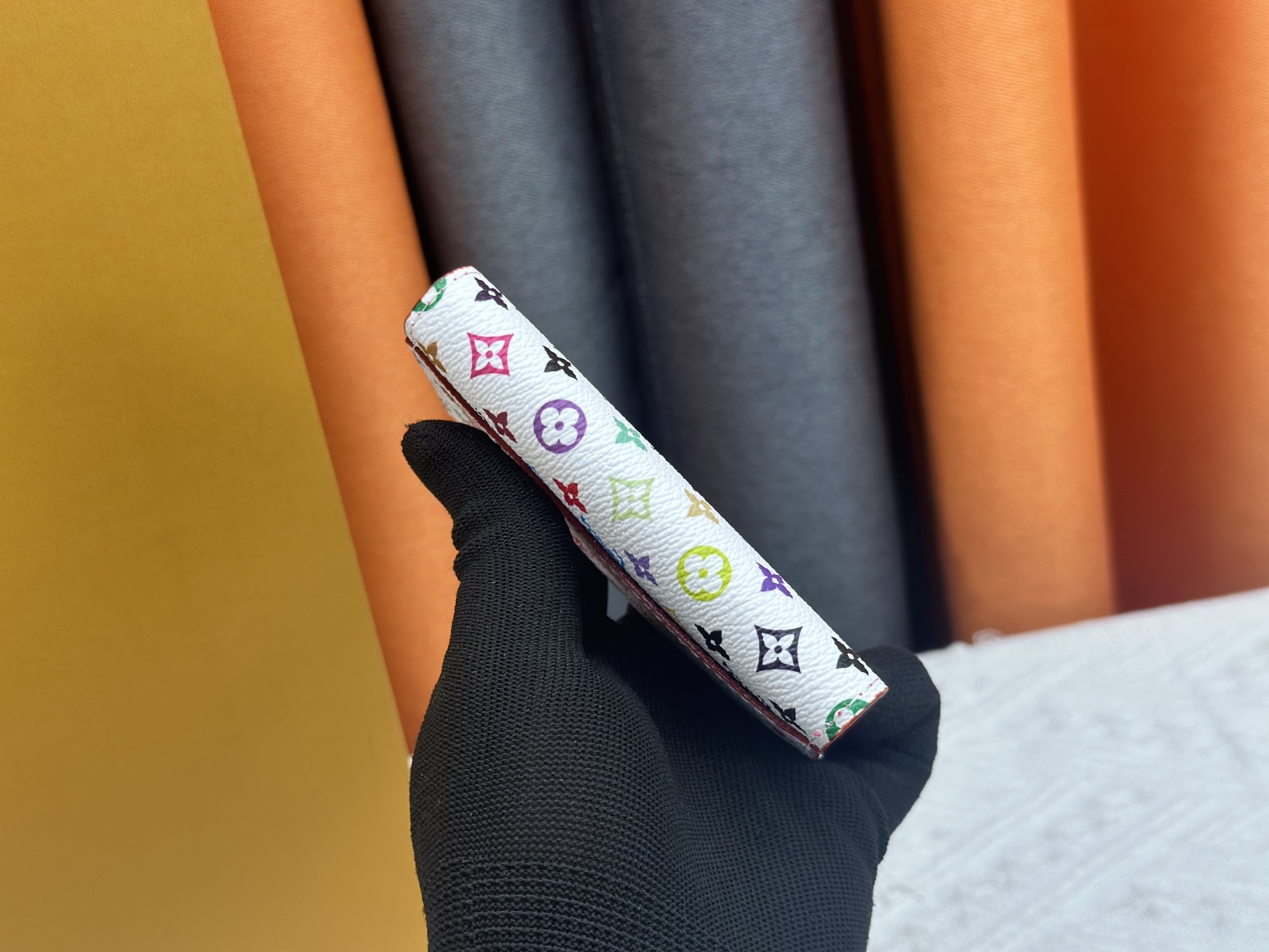 ルイ・ヴィトン「LV x TM」カードケース オーガナイザー･ドゥ ポッシュ