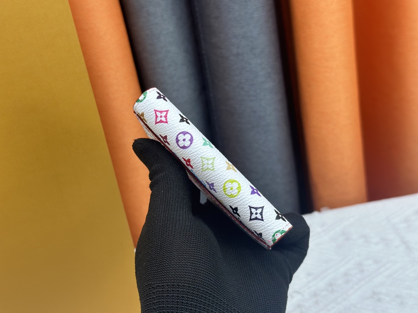 ルイ・ヴィトン「LV x TM」カードケース オーガナイザー･ドゥ ポッシュ