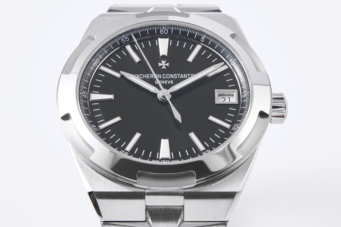 ヴァシュロン・コンスタンタン オーヴァシーズ 41mm