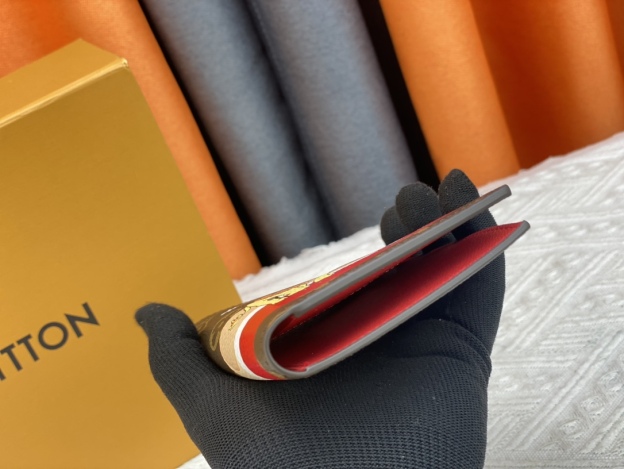 ルイ・ヴィトン パスポートカバー クーヴェルテュール･パスポール