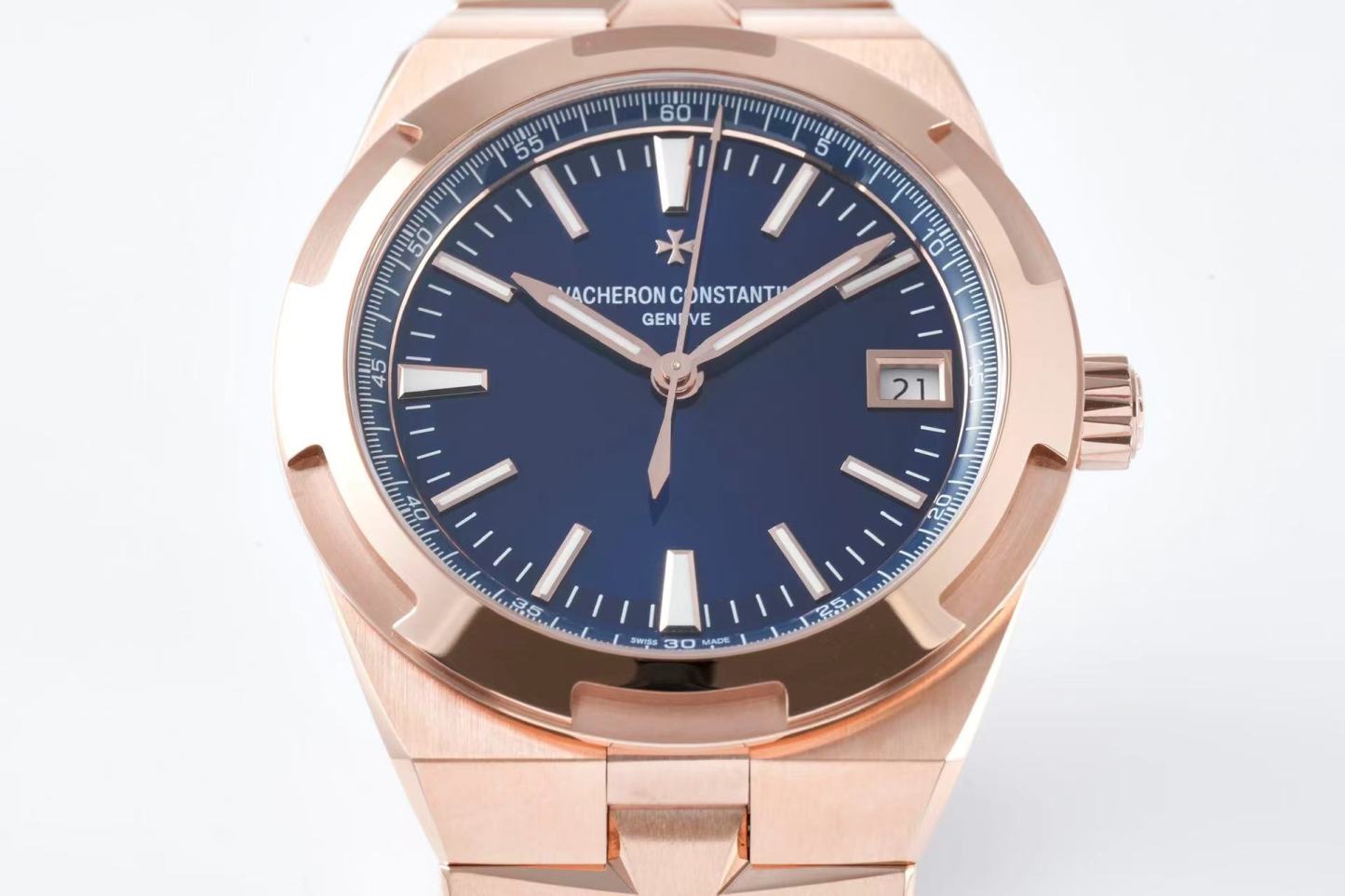 ヴァシュロン・コンスタンタン オーヴァシーズ 41mm