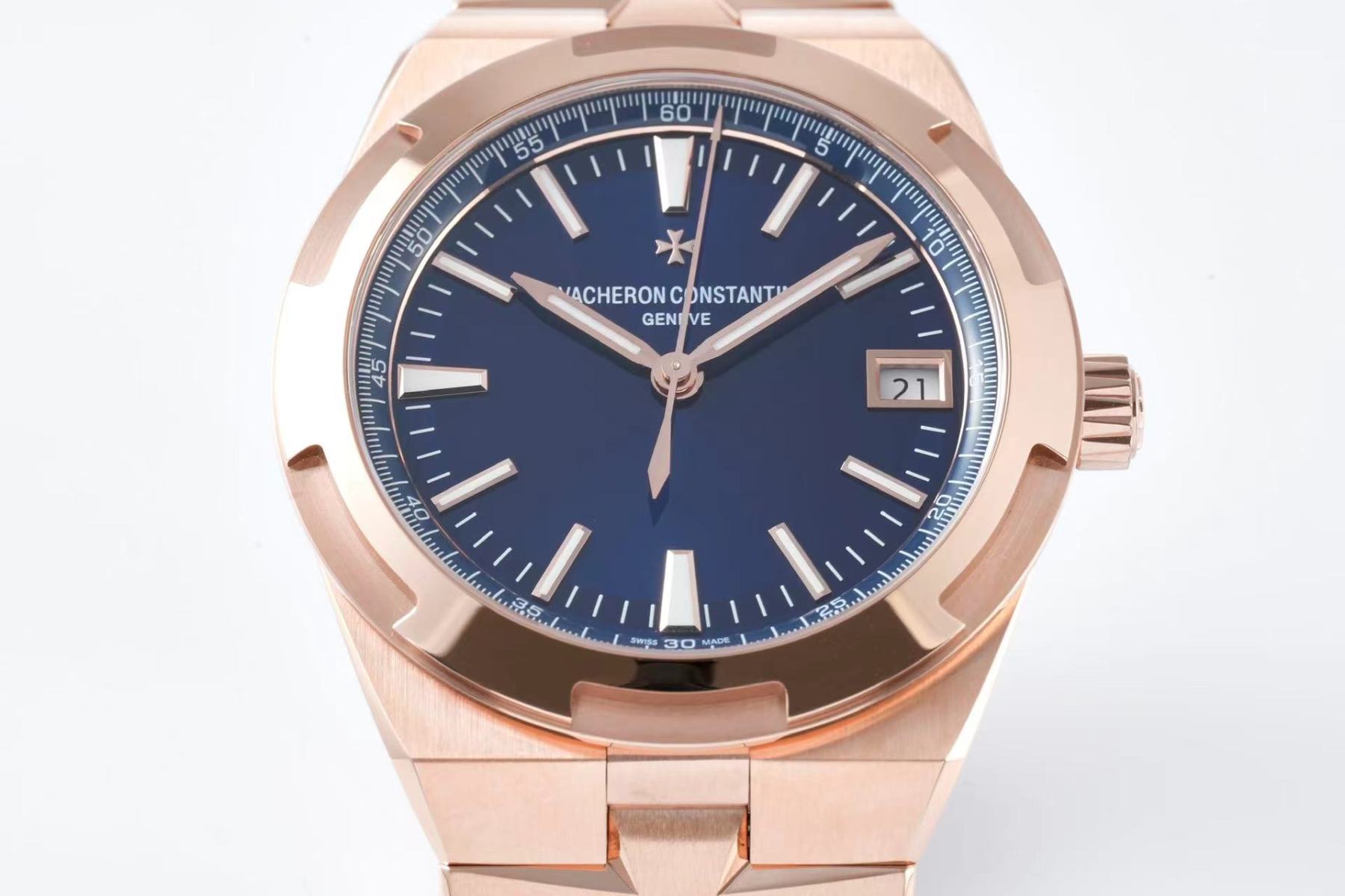 ヴァシュロン・コンスタンタン オーヴァシーズ 41mm