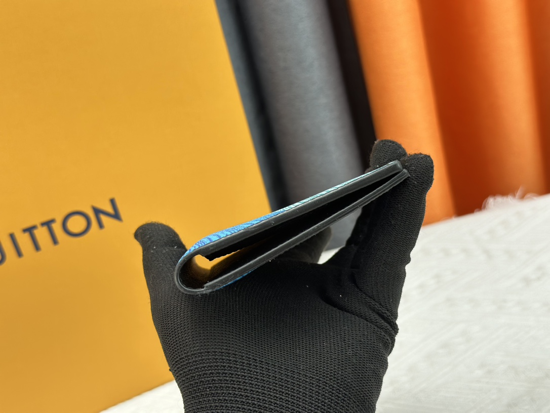 ルイ・ヴィトン パスポートカバー クーヴェルテュール･パスポール