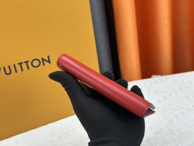 ルイ・ヴィトン パスポートカバー クーヴェルテュール･パスポール