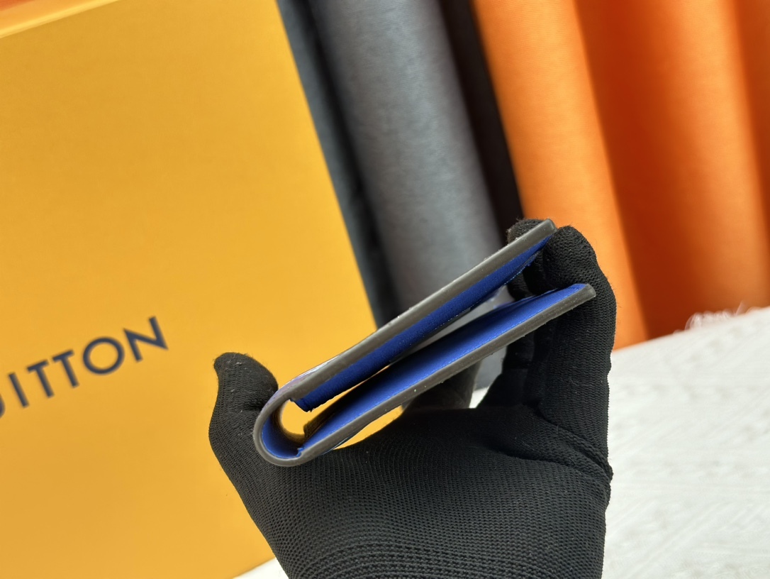 ルイ・ヴィトン パスポートカバー クーヴェルテュール･パスポール