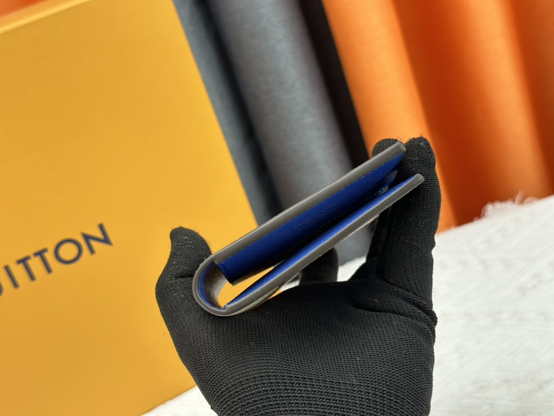 ルイ・ヴィトン パスポートカバー クーヴェルテュール･パスポール