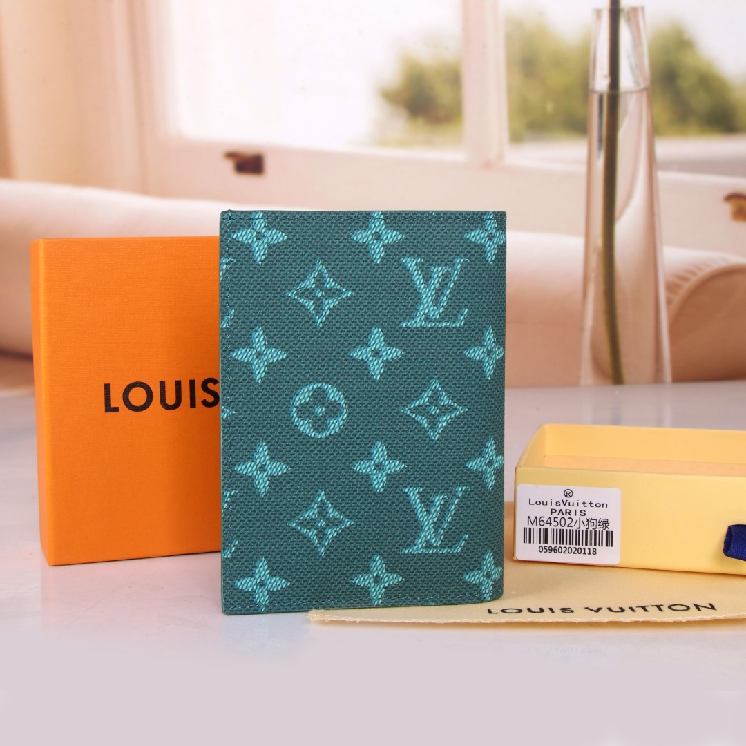 ルイ・ヴィトン パスポートカバー クーヴェルテュール･パスポール
