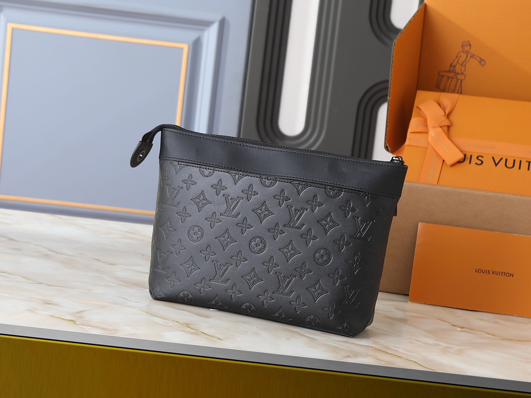 ルイ・ヴィトン「Louis Vuitton」ポシェット･ヴォワヤージュ スープル