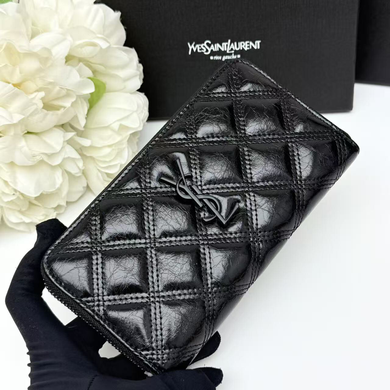 サンローラン「Saint Laurent」ジッパーウォレット