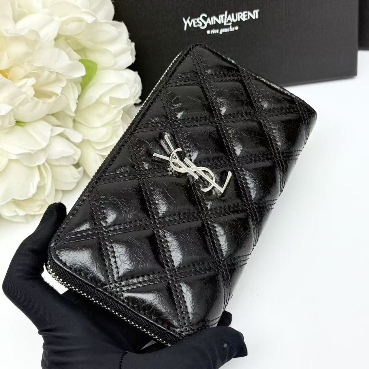 サンローラン「Saint Laurent」ジッパーウォレット