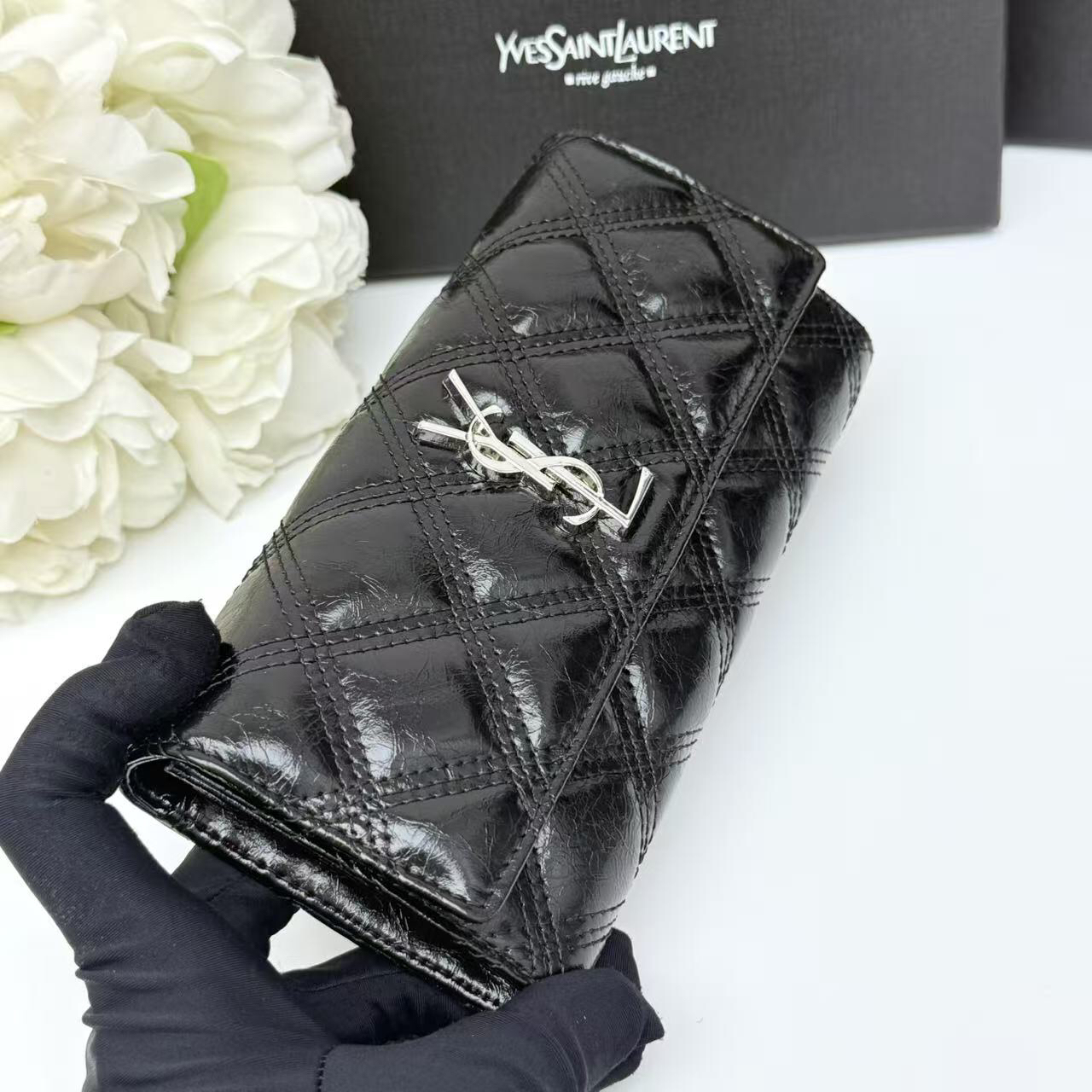 サンローラン「Saint Laurent」フラップウォレット