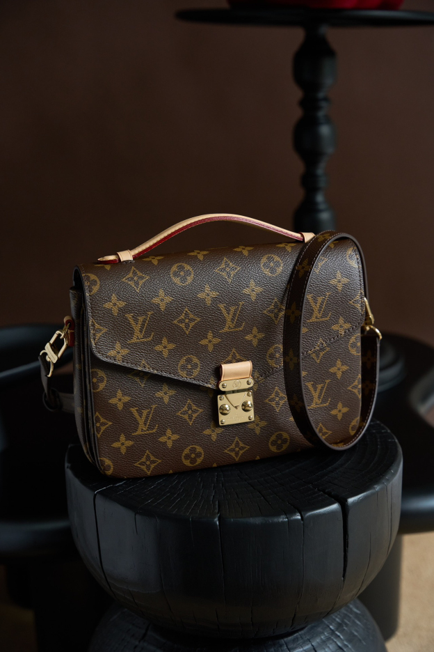 ルイ・ヴィトン「Louis Vuitton」ポシェット・メティス モノグラム ショルダーバッグ