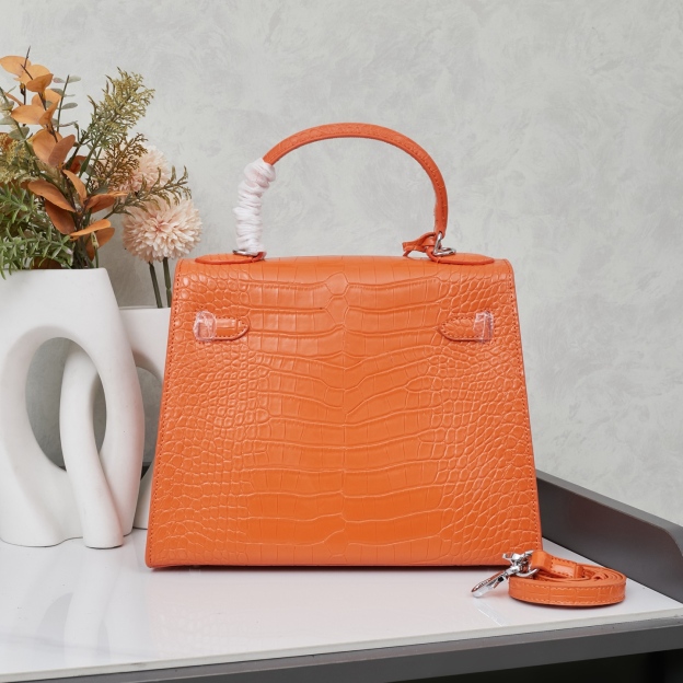 エルメス ケリー 19/25/28 ストーンパターンレザー バッグ「Kelly II Sellier」