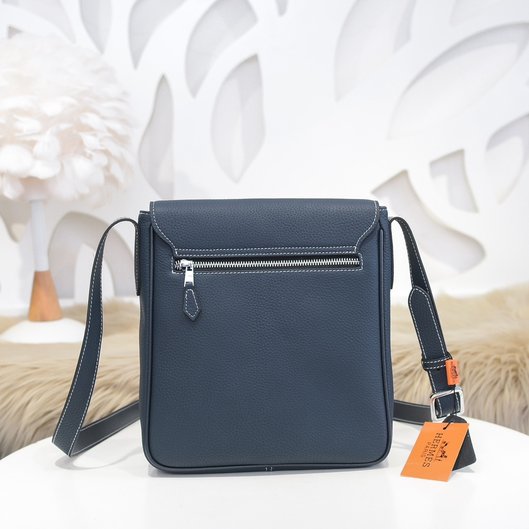 エルメス エヴリン メッセンジャーバッグ「Evelyne Messenger Bag」