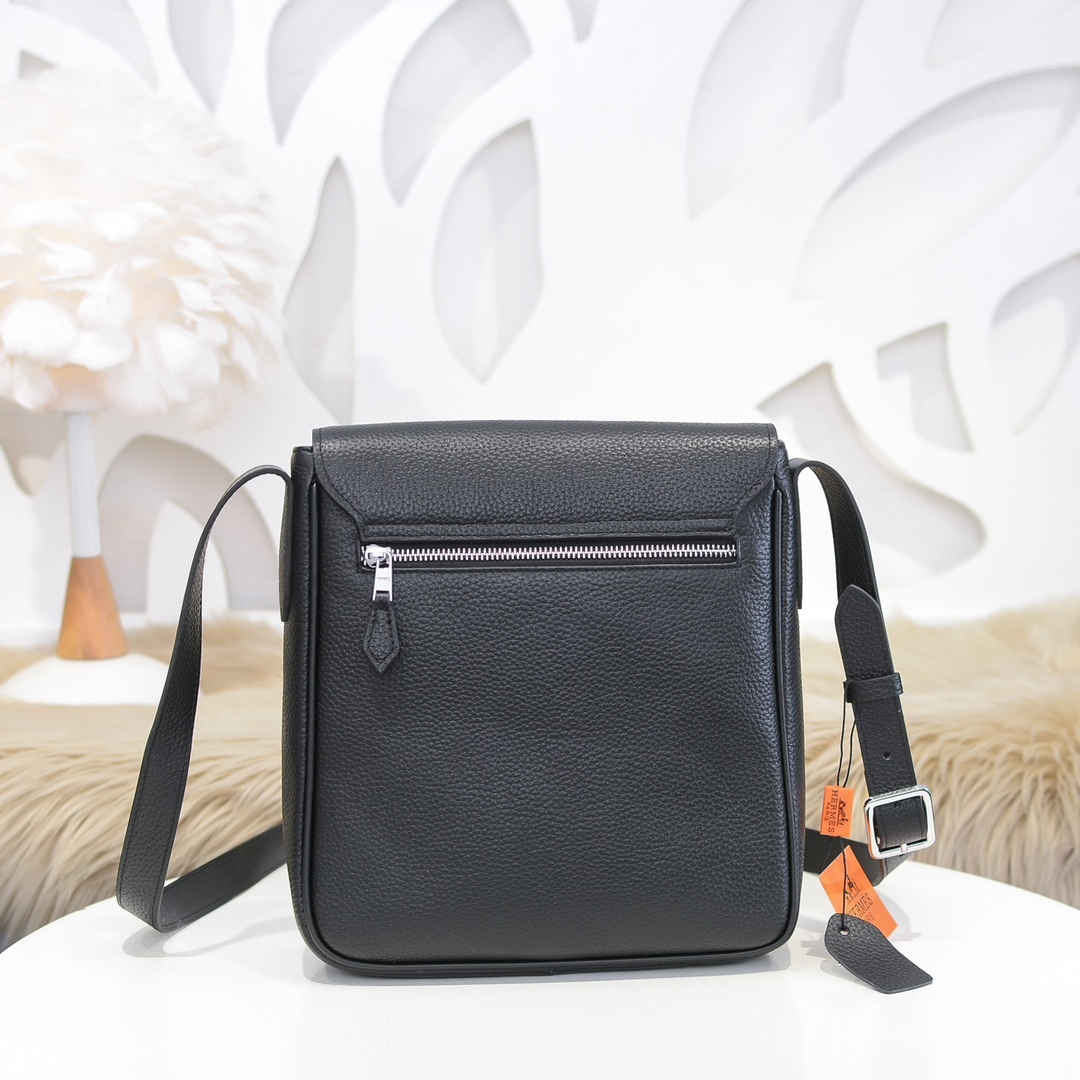エルメス エヴリン メッセンジャーバッグ「Evelyne Messenger Bag」