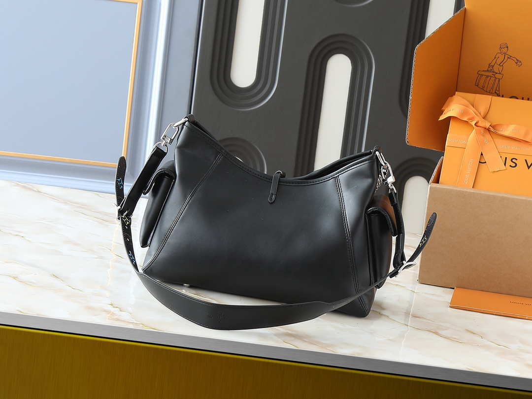 ルイ・ヴィトン LV x TM キャリーオール･カーゴ バイブ PM バッグ「CarryAll Bag」