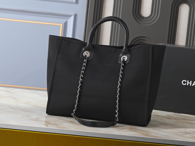 シャネル ラージ ショッピング バッグ「Shopping Bag」