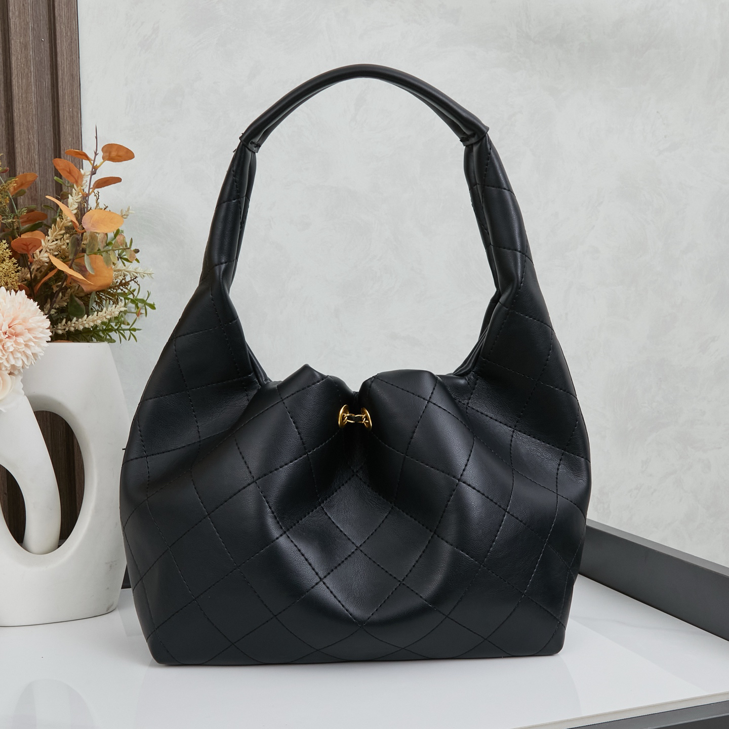 シャネル ホーボー バッグ「Hobo Bag」