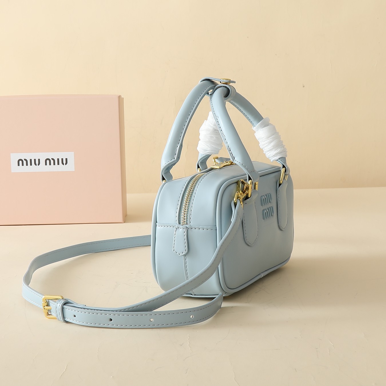 ミュウミュウ アルカディ レザー レギュラー/ラージバッグ「Arcadie Bag」
