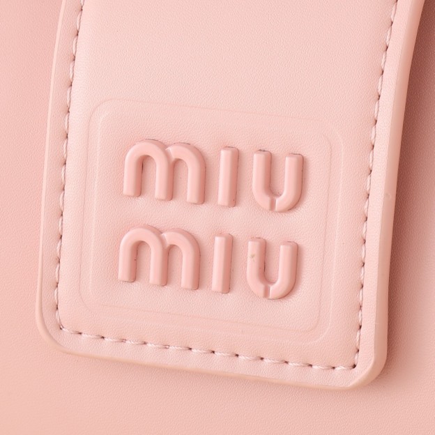 ミュウミュウ アバンチュール 三日月 レザーバッグ「Aventure Bag」