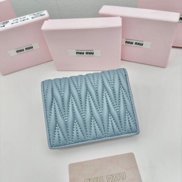 ミュウミュウ マテラッセレザー 財布「Matelassé Wallet」