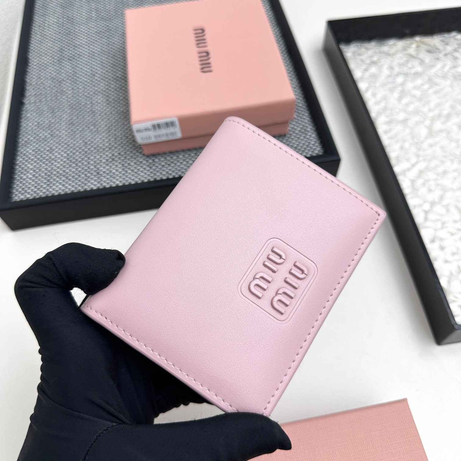 ミュウミュウ アルカディ レザー 財布「Arcadie Wallet」