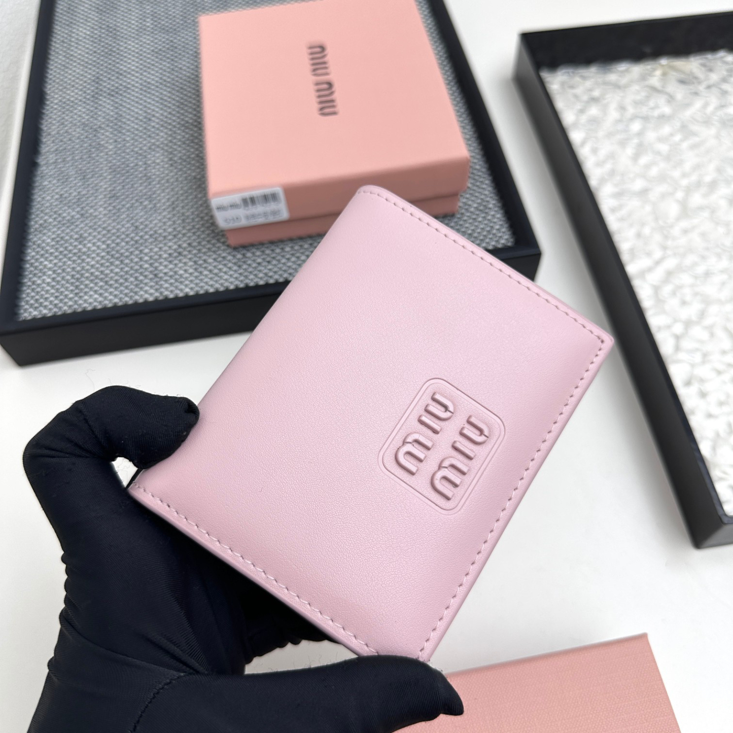 ミュウミュウ アルカディ レザー 財布「Arcadie Wallet」