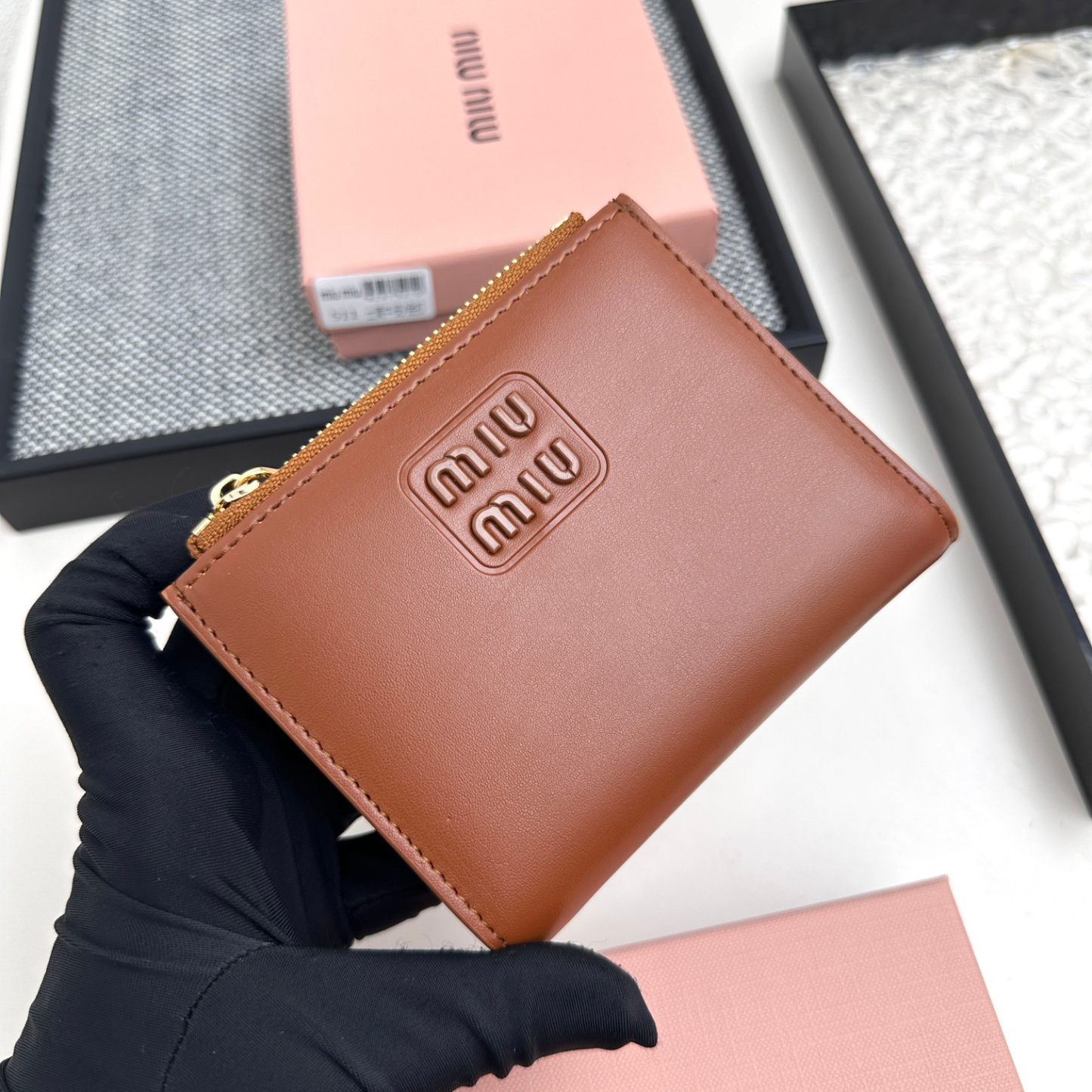 ミュウミュウ アルカディ レザー 財布「Arcadie Wallet」