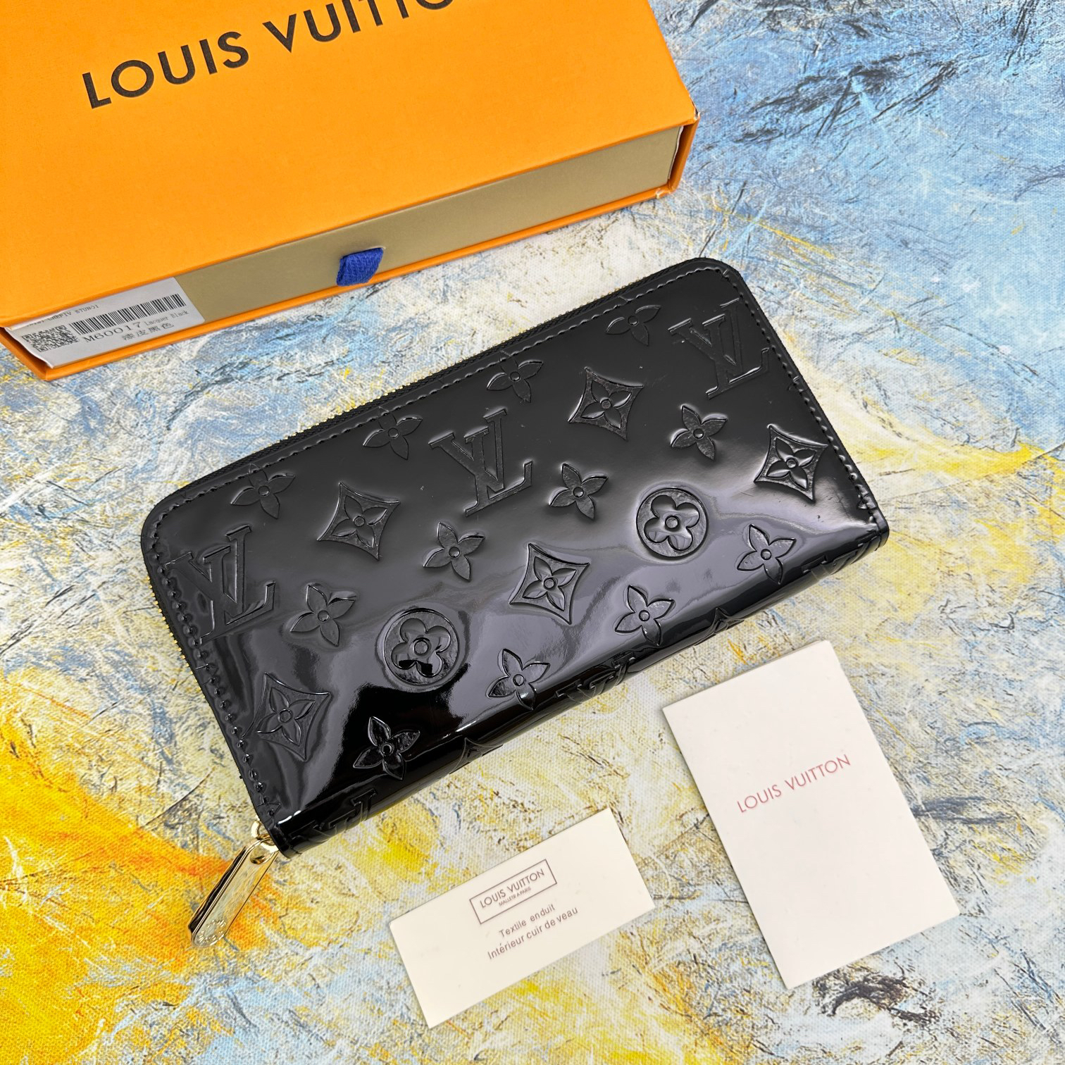 ルイ・ヴィトン ジッピー･ウォレット「エナメル」